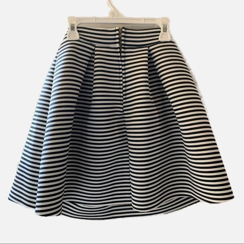 Charlotte Russe Black White Flare Skirt. Size small. - Picture 2 of 6